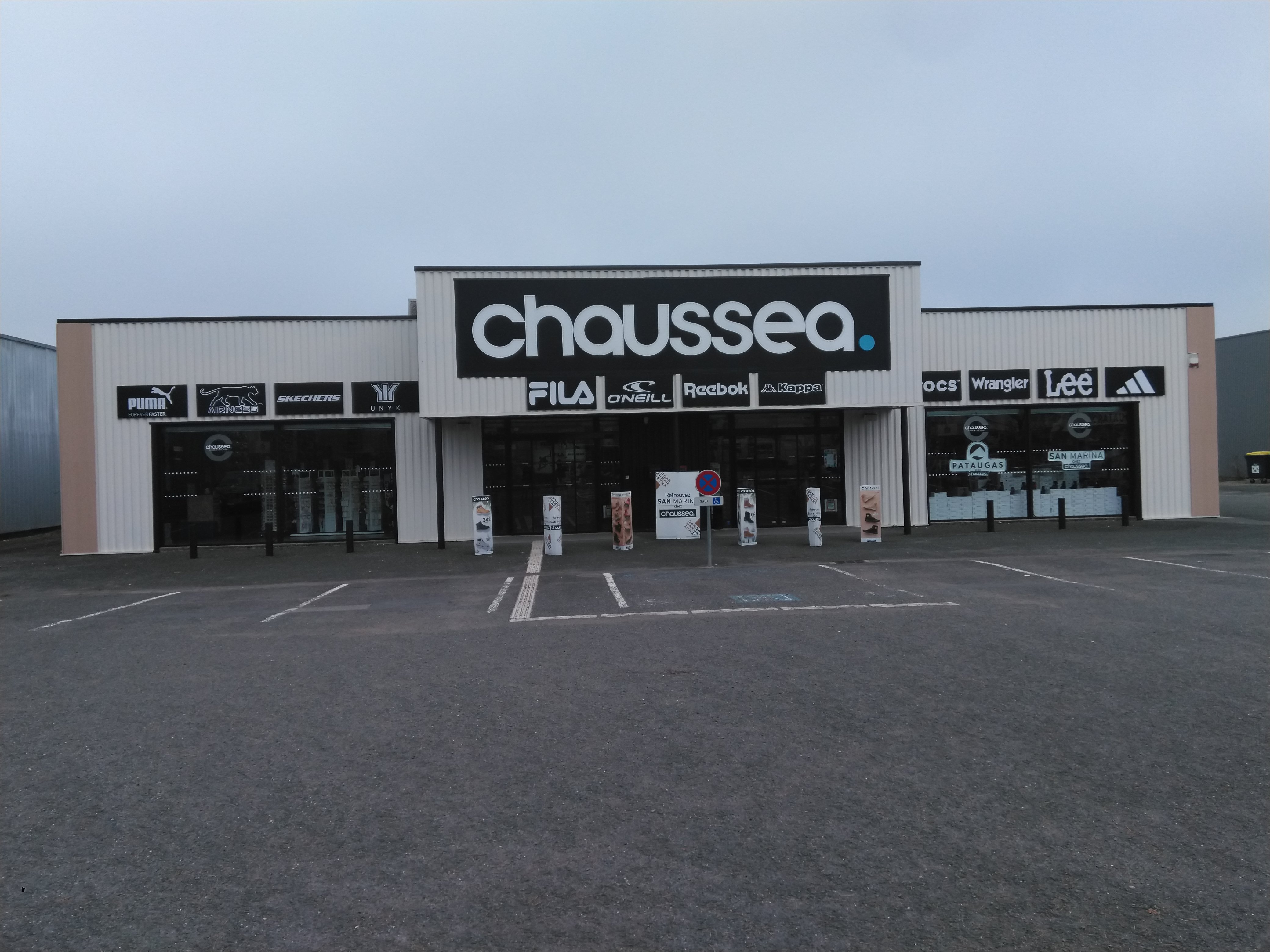 Foto 1 di CHAUSSEA Gray